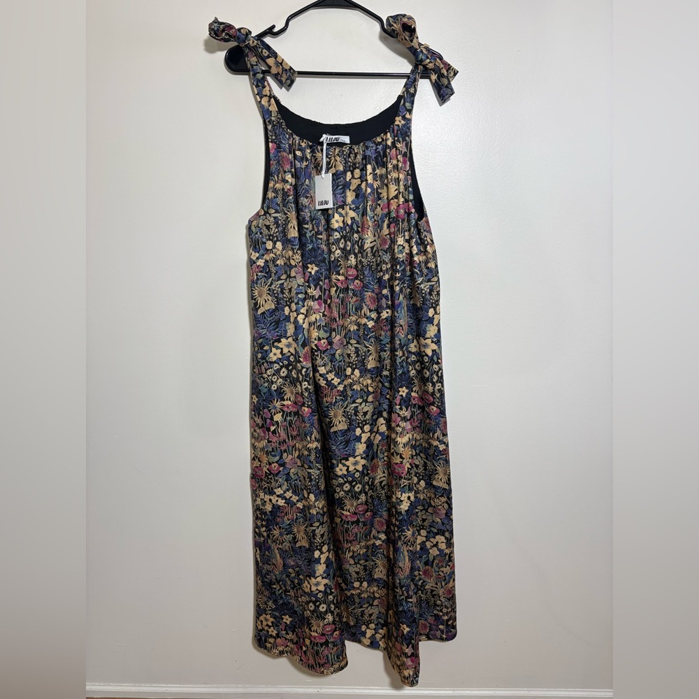 Lilou Floral Printed Sleeveless Maxi Dress
Size 14 – New with Tags